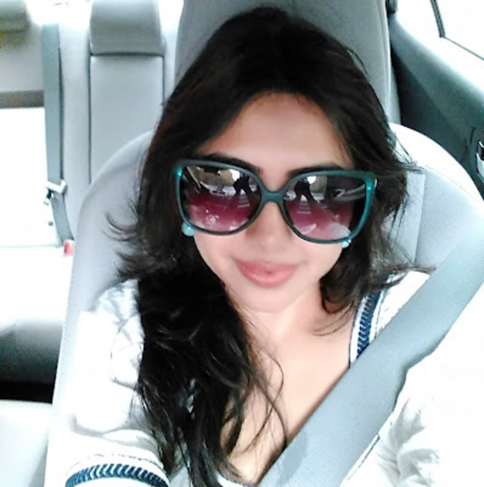 Meet your Posher, Rhea - Picture 1 of 1